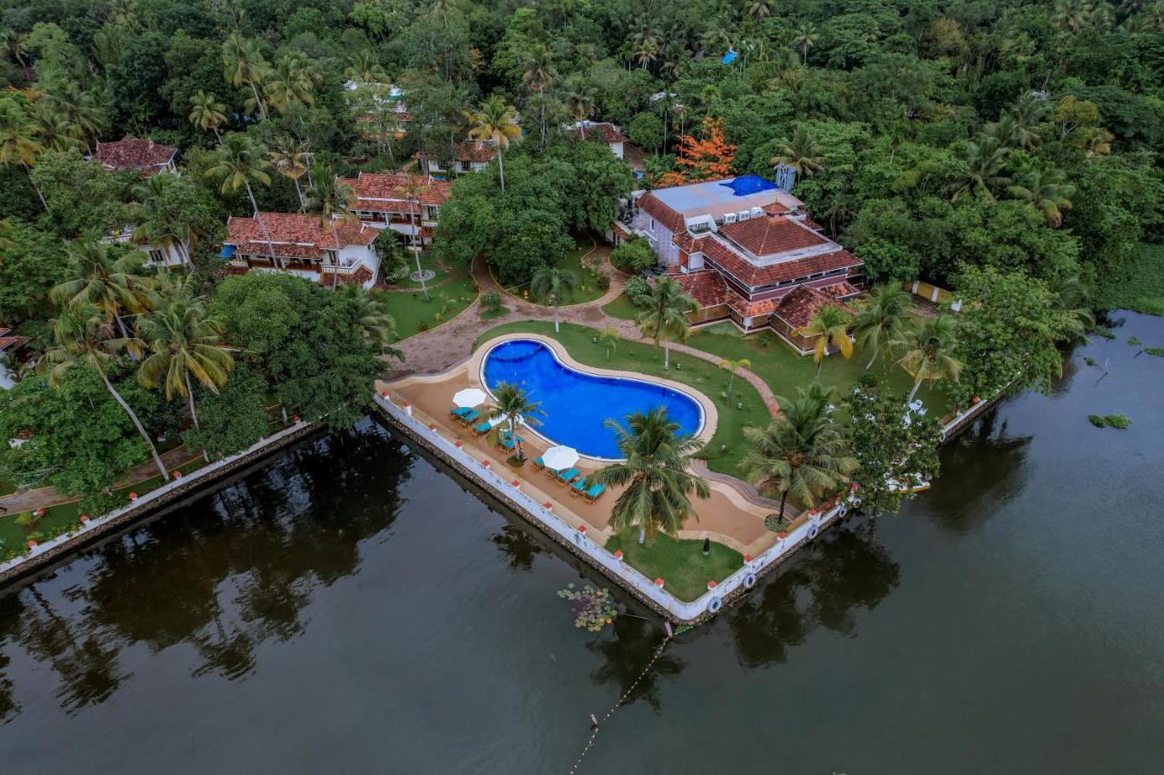 The World Backwaters, Alleppey Kumarakom Bagian luar foto