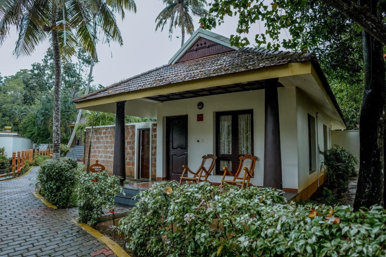 The World Backwaters, Alleppey Kumarakom Bagian luar foto